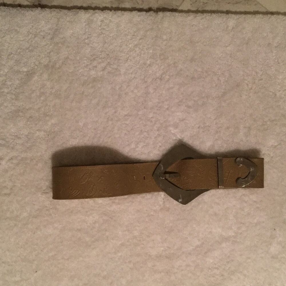 Carlos Falchi Taupe 2.5"wide belt w/silver buckle